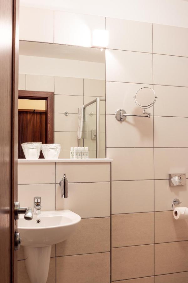 ריכנוב נאד קנז'נו Hotel Studanka מראה חיצוני תמונה