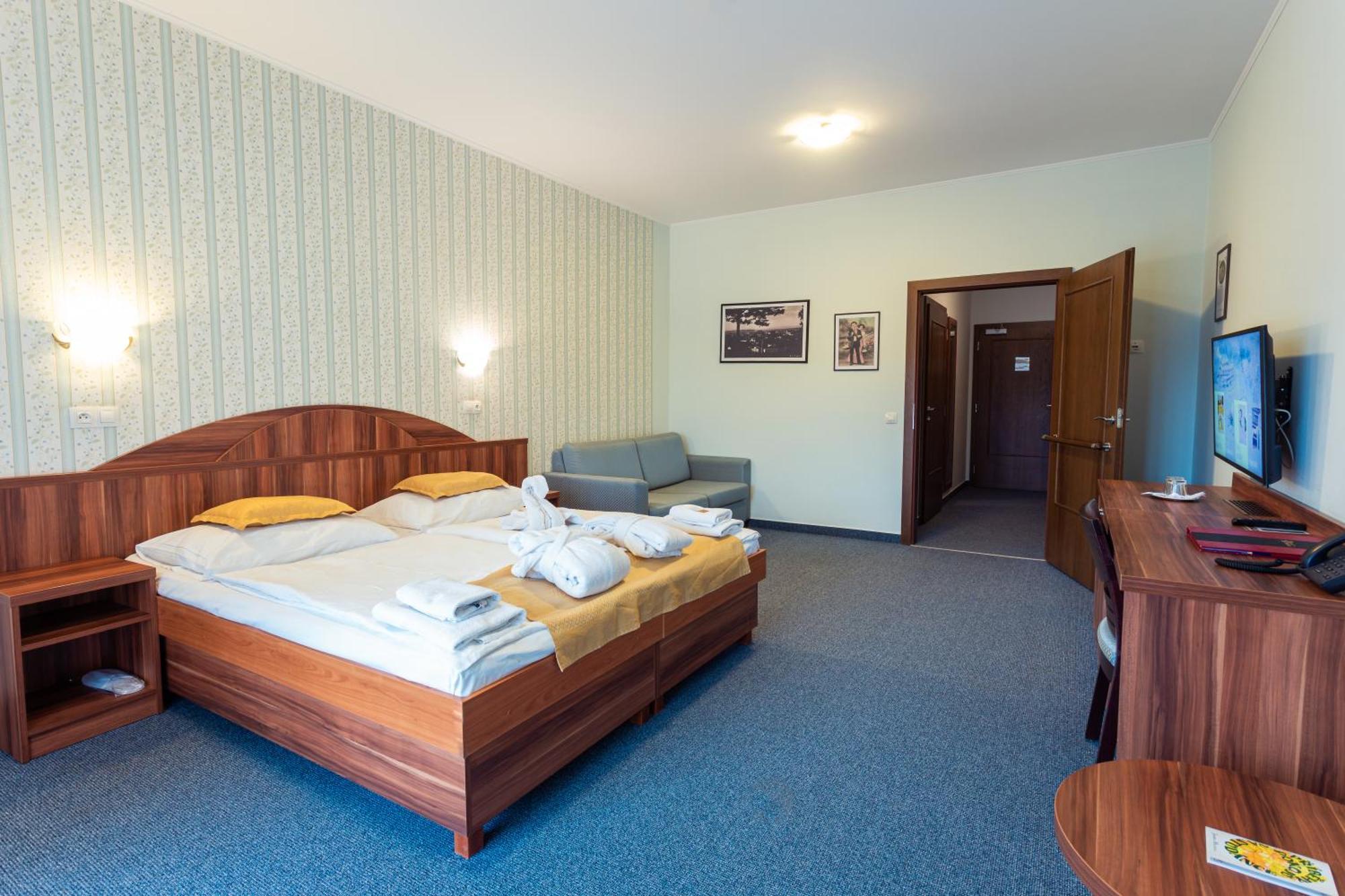 ריכנוב נאד קנז'נו Hotel Studanka מראה חיצוני תמונה