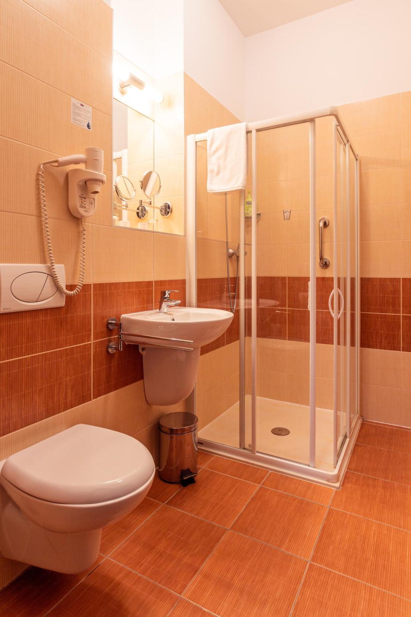 ריכנוב נאד קנז'נו Hotel Studanka מראה חיצוני תמונה